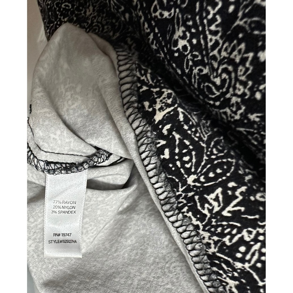 Counterparts Womens XL Black White Paisley Pull On Cropped Pants Button Hem - Picture 6 of 10